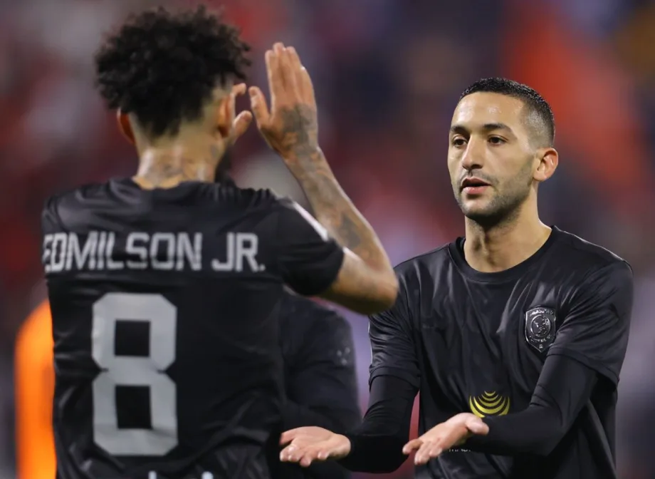 حكيم زياش يقترب من حسم موقفه من انتقال الى هذا نادي