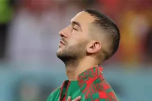 حكيم زياش يفجر مفاجأة من عيار ثقيل ويقترب من عملاق هولندا