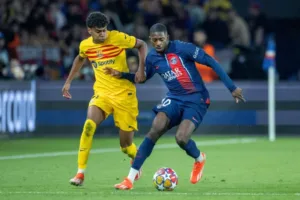 تعرف على معلق مباراة برشلونة وباريس سان جيرمان في دوري أبطال أوروبا