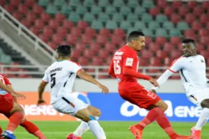 الجيش الملكي يواجه حسنية أكادير اليوم.. توقيت المباراة والقنوات الناقلة