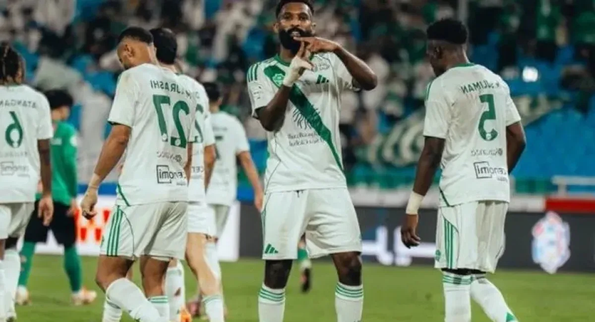 الأهلي ضد الباطن