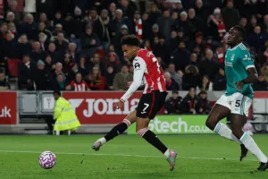 برينتفورد يصدم ليفربول