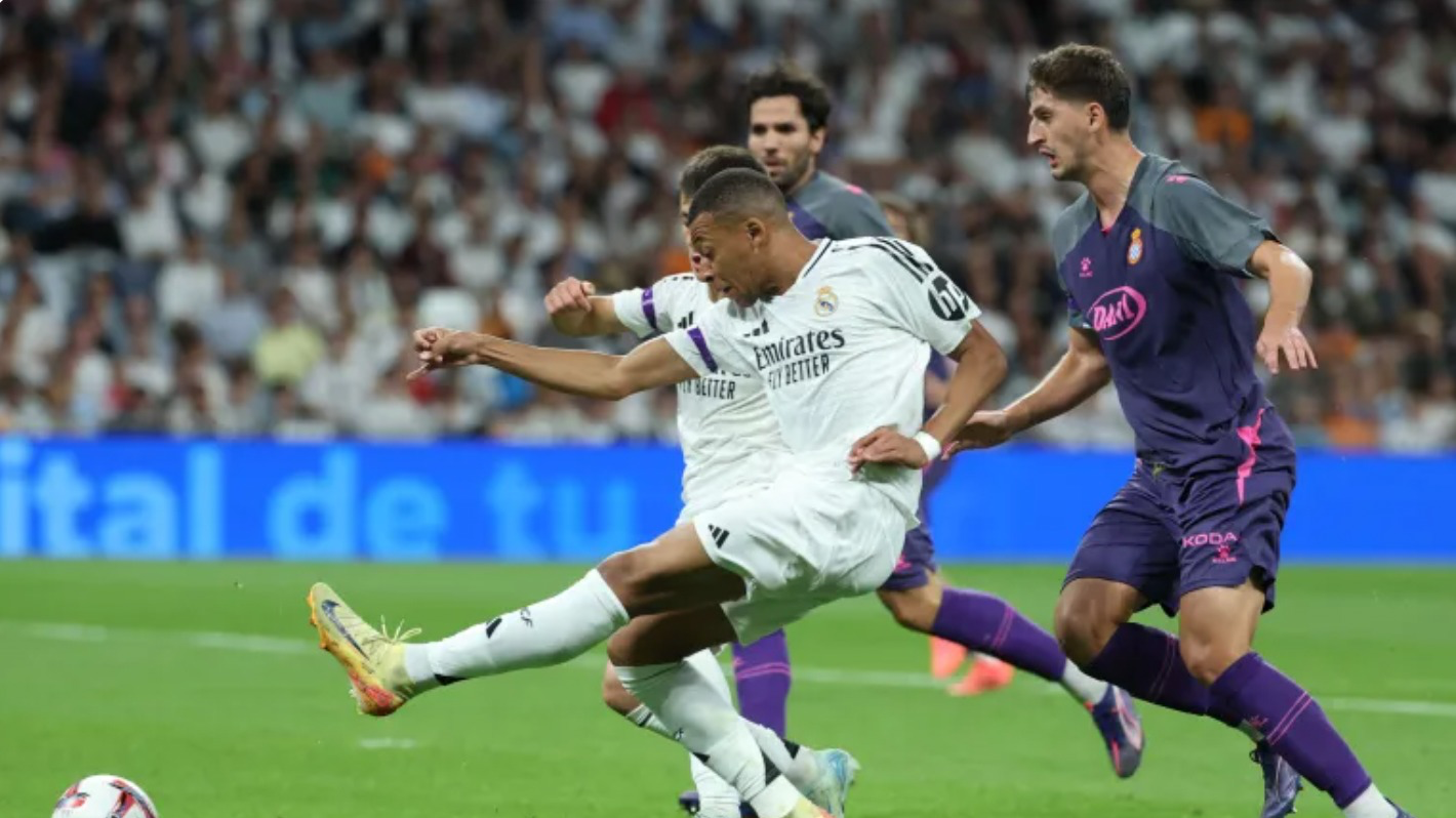 أبرز التقييمات: كيف أدى نجوم ريال مدريد في شوط أنفيلد المثالي أمام ليفربول؟