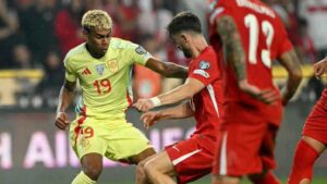 ما القنوات الناقلة لمباراة إسبانيا ضد تركيا اليوم في تصفيات أوروبا لكأس العالم 2026؟