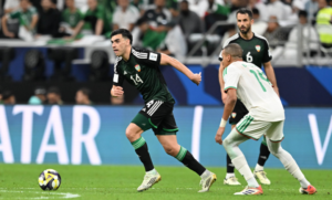 إثارة في كأس العرب: الإمارات تقصي الجزائر بركلات الترجيح وتواجه المغرب