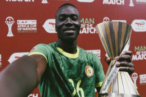 السنغال تقلب الطاولة على السودان وتبلغ ربع نهائي أمم إفريقيا بثنائية غيي وهدف مباي الصاروخي