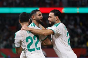 ضربة موجعة نجم المنتخب الجزائري يغادر معسكر الخضر بساعات قبل مواجهة الكونغو الديمقراطية في كان المغرب 2025