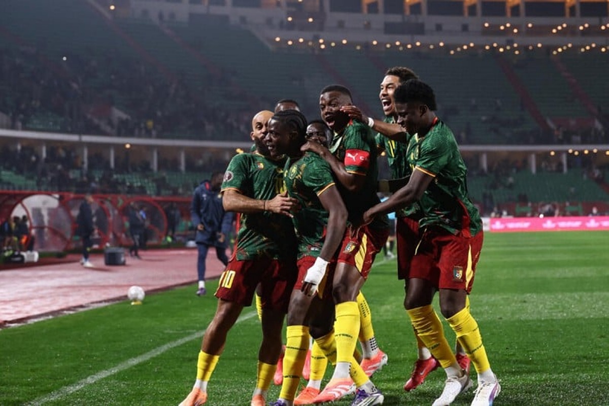 المنتخب المغربي يتلقى خبر مفرح قبل مباراة ربع نهائي كأس إفريقيا بإصابة نجمي منتخب الكاميرون