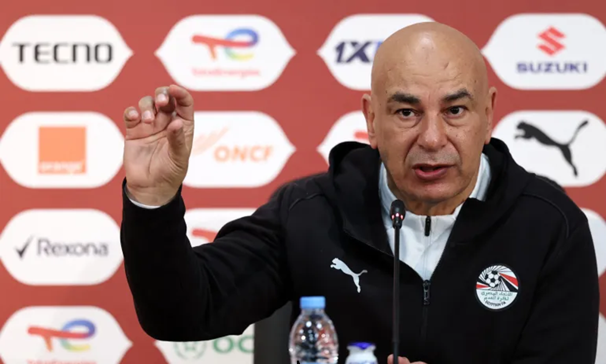 بالفيديو صحفي مغربي يصدم مدرب مصر حسام حسن يحرجه أمام الكاميرات