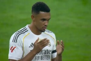 حقيقة إسلام نجم ريال مدريد “ألكسندر أرنولد”