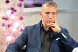 رسمياً قنوات بي إن سبورتس القطرية تطرد المعلق الجزائري حفيظ دراجي بعد تصريحاته المثيرة للجدل