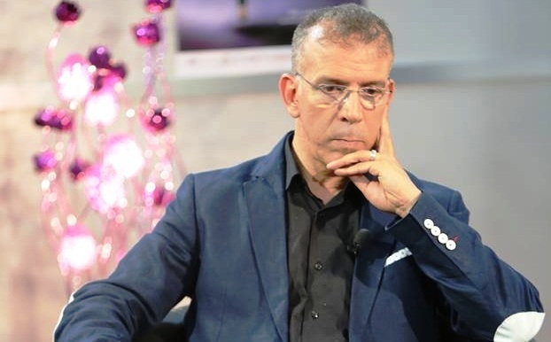 رسمياً قنوات بي إن سبورتس القطرية تطرد المعلق الجزائري حفيظ دراجي بعد تصريحاته المثيرة للجدل