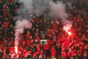 رسميا تأجيل مباراة أولمبيك آسفي واتحاد العاصمة في نصف نهائي كأس الكونفيدرالية الإفريقية بسبب أحداث خطيرة