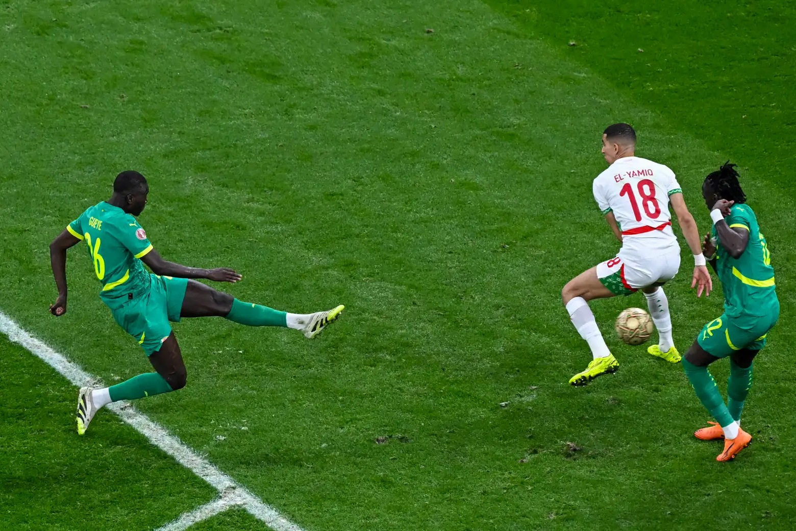 نجم السنغال يثير الجدل بتصريحات صادمة عن الجزائر بعد هدف نهائي كأس إفريقيا أمام المغرب