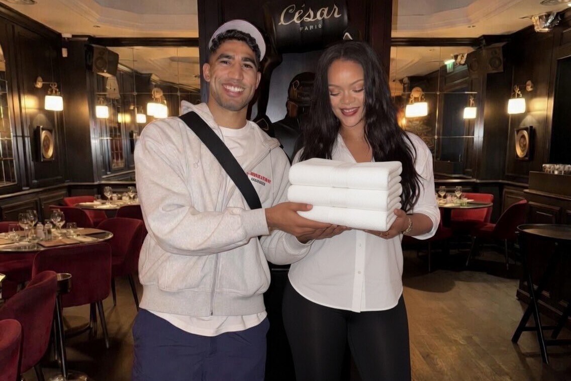 حقيقة ارتباط أشرف حكيمي بالفنانة العالمية ريهانا تشعل مواقع التواصل