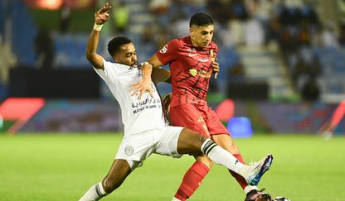 القنوات الناقلة لمباراة الرياض والقادسية في دوري روشن السعودي للمحترفين