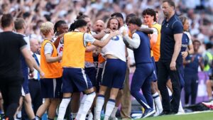 ترتيب الدوري الإنجليزي الممتاز بعد فوز توتنهام هوتسبير على إيفرتون بهدف نظيف