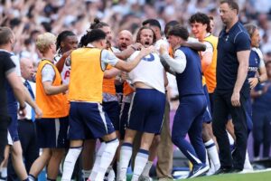ترتيب الدوري الإنجليزي الممتاز بعد فوز توتنهام هوتسبير على إيفرتون بهدف نظيف