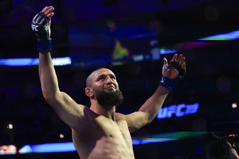 شون ستريكلاند يهزم حمزة شيماييف في UFC 328