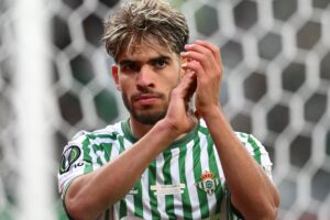 رفاق عبد الصمد الزلزولي يحققون إنجازًا تاريخيًا ويضمنون التأهل إلى دوري أبطال أوروبا بعد 20 عامًا