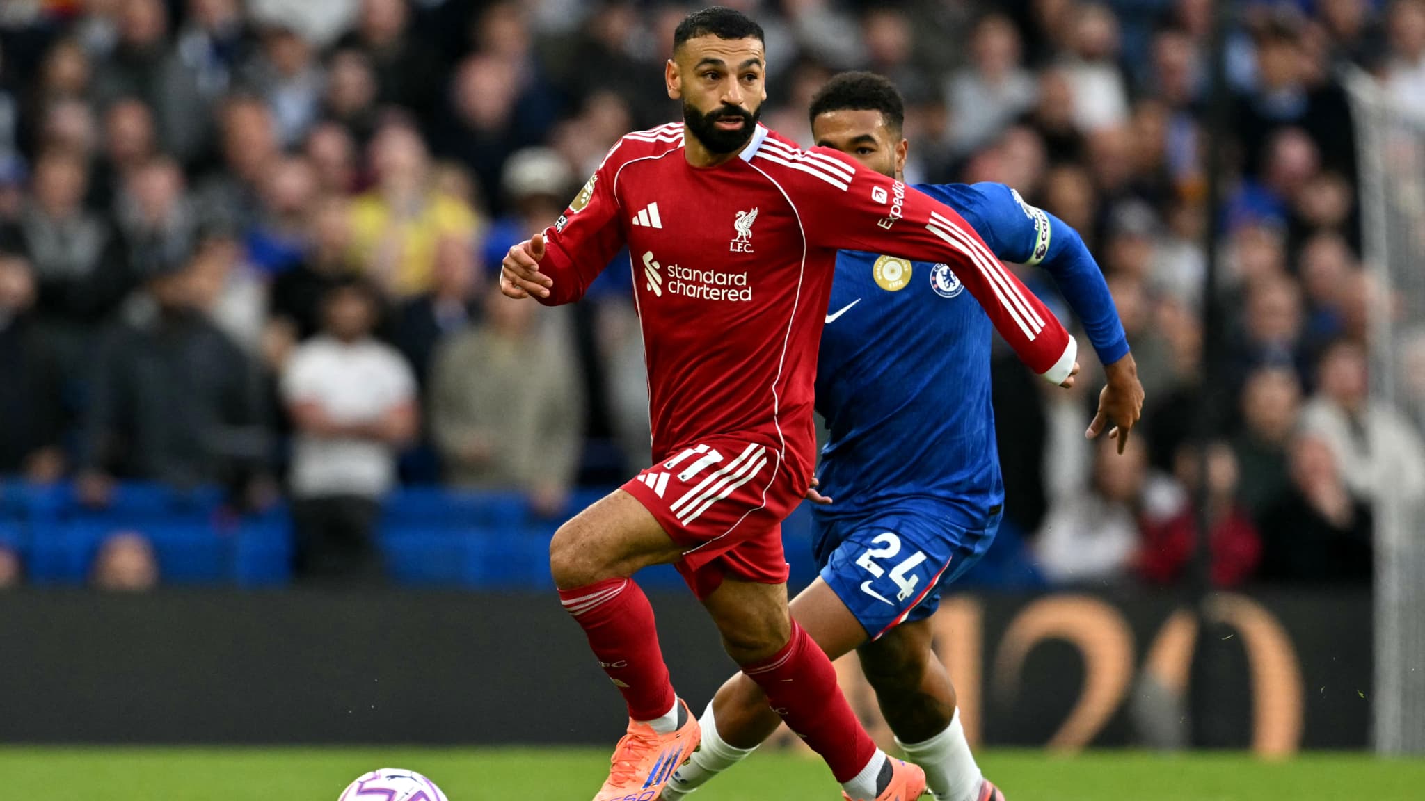 القنوات المفتوحة الناقلة لمباراة ليفربول وتشيلسي في الدوري الانجليزي الممتاز