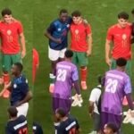 لاعبي مدغشقر يتسابقون على التقاط صور تذكارية بعد ودية المغرب استعدادًا لكأس العالم 2026