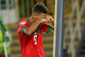 فريق كبير يتخلى عن نجم المنتخب المغربي بعد مشاركته في كأس العالم