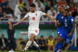 منتخب أمريكا وإيران في مباراة نارية تجمع بينهما في كأس العالم 2026
