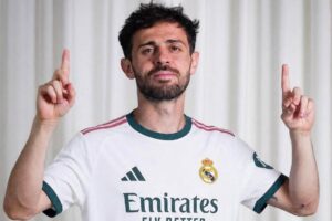 على ذمة فابريزيو رومانو نجم مان سيتي برناردو سيلفا إلى ريال مدريد