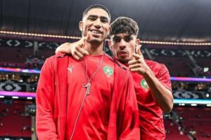 قبل مواجهة البرازيل أشرف حكيمي يوجه رسالة طارئة إلى عبد الصمد الزلزولي بعد صدمة كأس العالم 2026