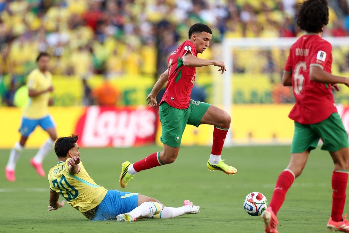 تعرف على رجل مباراة المغرب والبرازيل في كأس العالم 2026