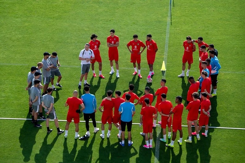 محمد وهبي يتلقى ضربة موجعة بمعسكر المنتخب المغربي بسبب إصابة لاعب بارز قبل مباراة هايتي