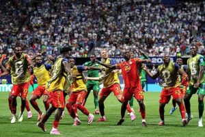 منتخب الكونغو الديمقراطية يهزم أوزبكستان بثلاثية ويتأهل لدور الـ32 لمواجهة إنجلترا في كأس العالم 2026