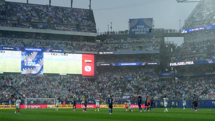 مدة توقف مباراة العراق وفرنسا في كأس العالم 2026 بسبب الأحوال الجوية