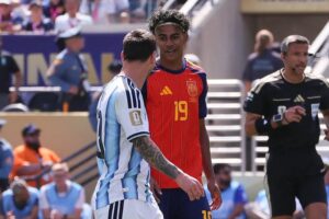 تعرف على رجل مباراة الأرجنتين وإسبانيا في نهائي كأس العالم 2026