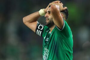 نادٍ إيطالي يصدم رياض محرز بعد فسخ عقده مع الأهلي السعودي