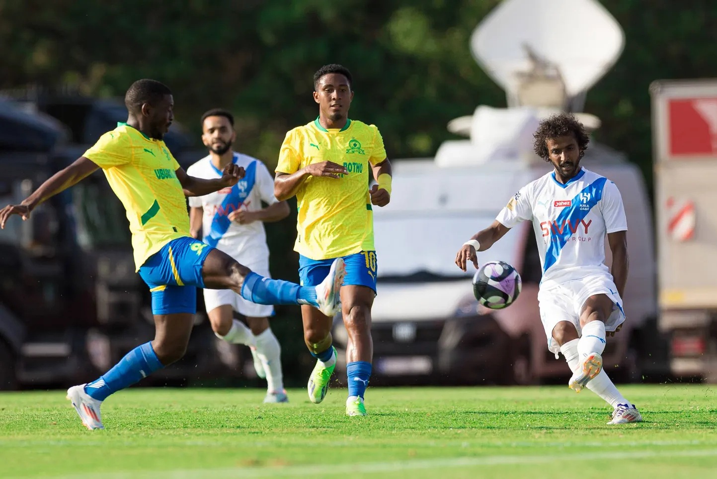 موعد مباراة الهلال وماميلودي صن داونز الودية والقنوات الناقلة 2026