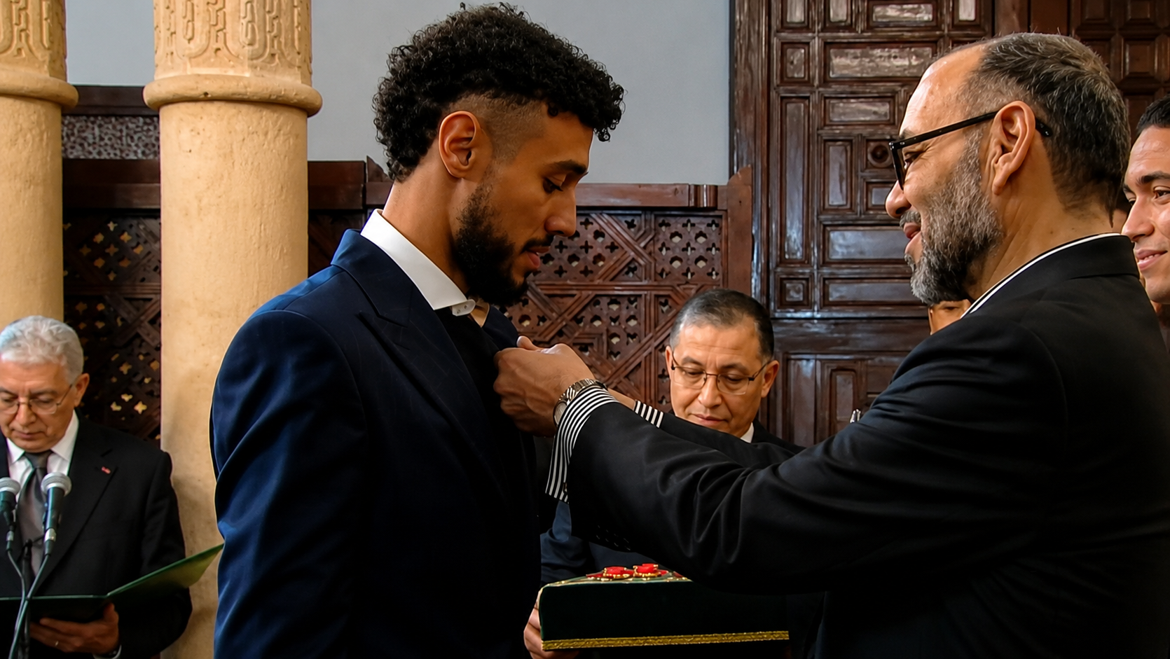 وصول بعثة المنتخب المغربي إلى تطوان استعدادًا للاستقبال الملكي السامي بعد مونديال 2026