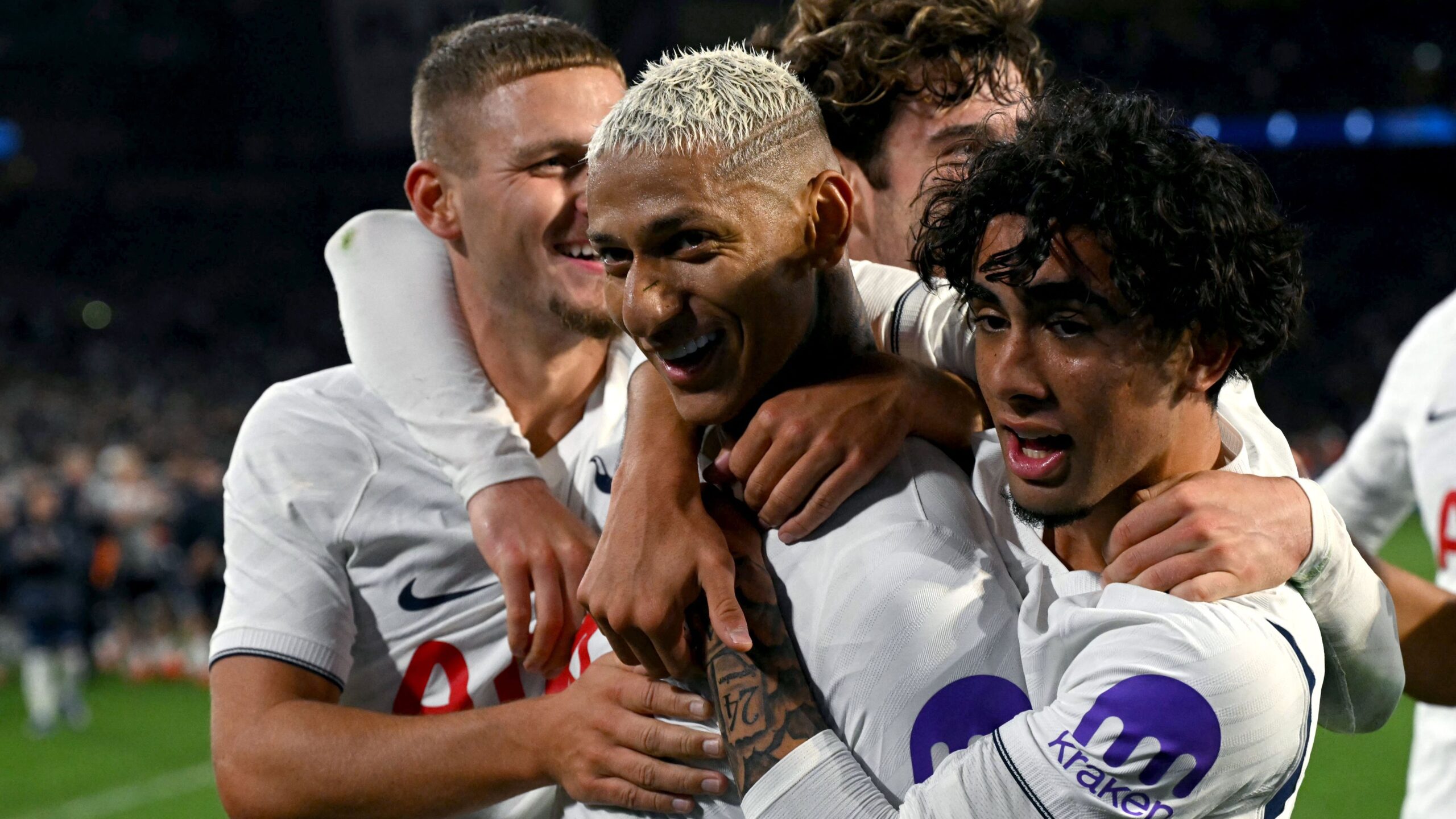 فيديو ملخص وأهداف مباراة تشيلسي وتوتنهام 1-2 في نهائي كأس سيدني الودية 2026