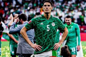 رسميًا مهدي طاهرات يعلن اعتزال كرة القدم نهائيًا مع المنتخب الجزائري بتصريح مؤثر