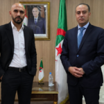 اجتماع وليد صادي مع وليد الركراكي لتدريب منتخب الجزائر بعد إقالة بيتكوفيتش.. كل التفاصيل