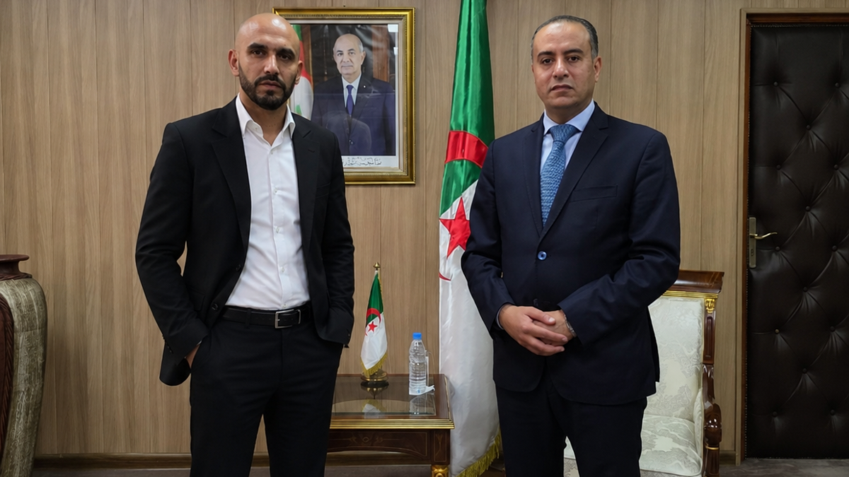 اجتماع وليد صادي مع وليد الركراكي لتدريب منتخب الجزائر بعد إقالة بيتكوفيتش.. كل التفاصيل