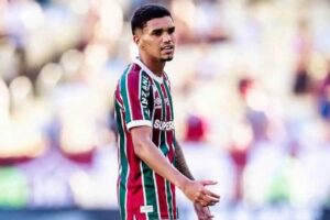 الرجاء يفاجئ الجميع ويخطف موهبة برازيلية من بين أنياب كبار أوروبا