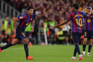 تعرف على رجل مباراة برشلونة وأتلتيك بلباو في الدوري الإسباني