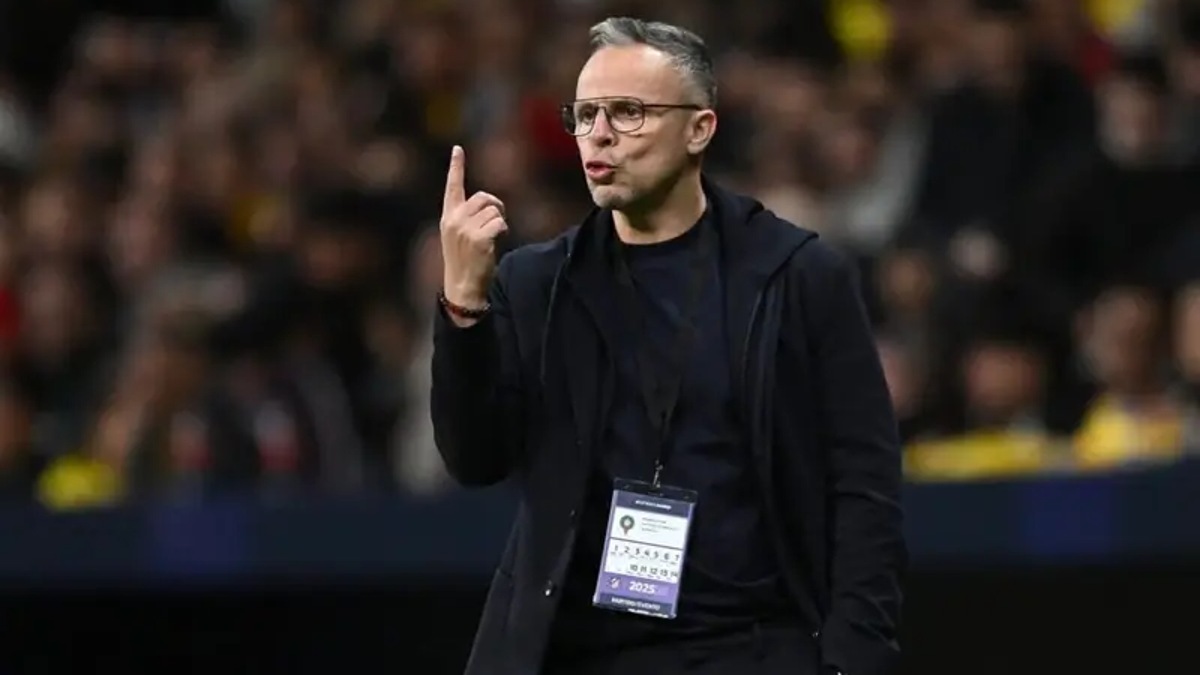 محمد وهبي يتلقى خبرًا صادمًا بإصابة نجم المنتخب المغربي ونهاية موسمه بشكل رسمي