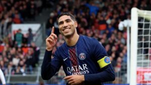 الهلال السعودي يصدم باريس سان جيرمان بعرض فلكي لضم أشرف حكيمي