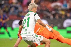 فيديو ياسر زابيري يسجل في ليلة سقوط سانتاندير المذلة أمام برشلونة بالدوري الإسباني