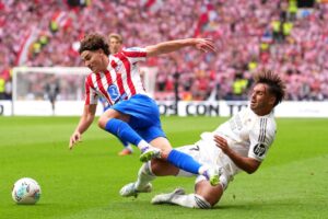 تعرف على رجل مباراة ريال مدريد وأتلتيكو مدريد في الدوري الإسباني