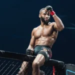 فيديو صلاح الدين برناس يصعق دان هوكر بالضربة القاضية في UFC باريس