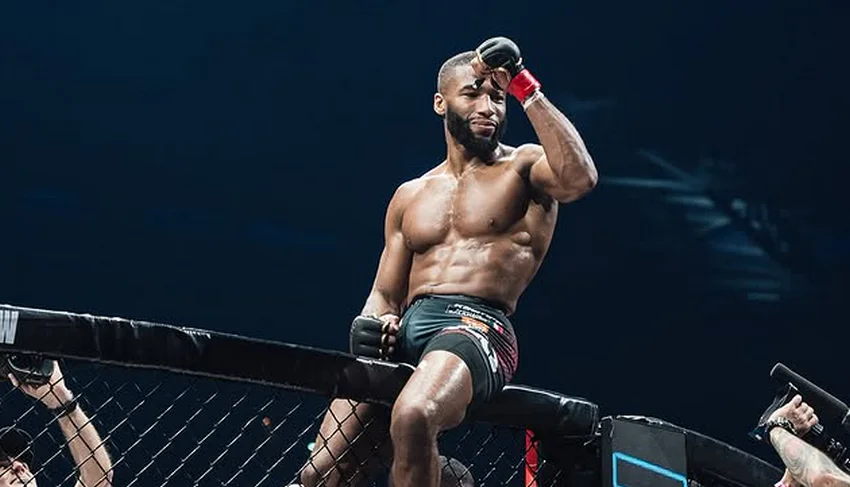 فيديو صلاح الدين برناس يصعق دان هوكر بالضربة القاضية في UFC باريس